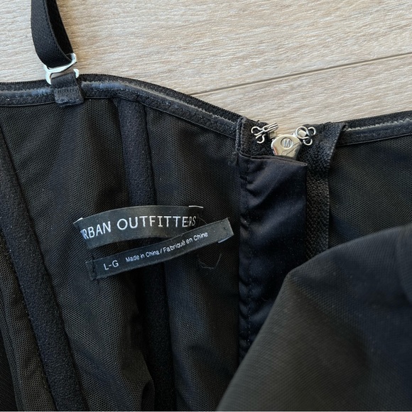 Urban Outfitters Ayla Satin Corset - Picture 6 of 7